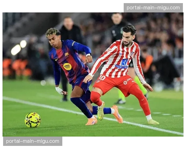 西甲阵型变化趋势分析,皇马向4-2-3-1过渡巴萨强化4-3-3高压体系 西甲阵型变化趋势分析,皇马向4-2-3-1过渡巴萨强化4-3-3高压体系