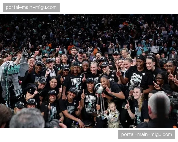 WNBA季前赛4月26日开打，纽约自由人迎战印第安纳狂热